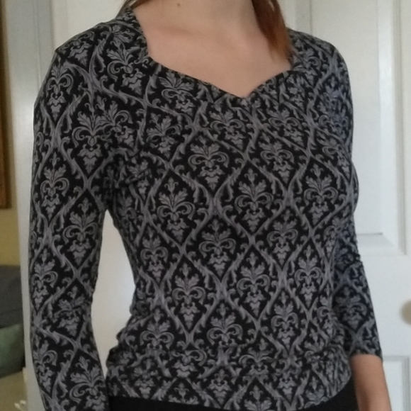 Tops - Patterned Long-sleeve Shirt